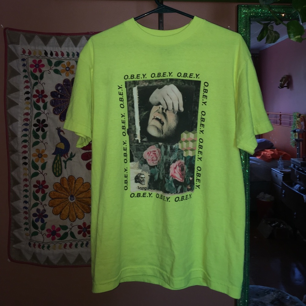 Obey Tee